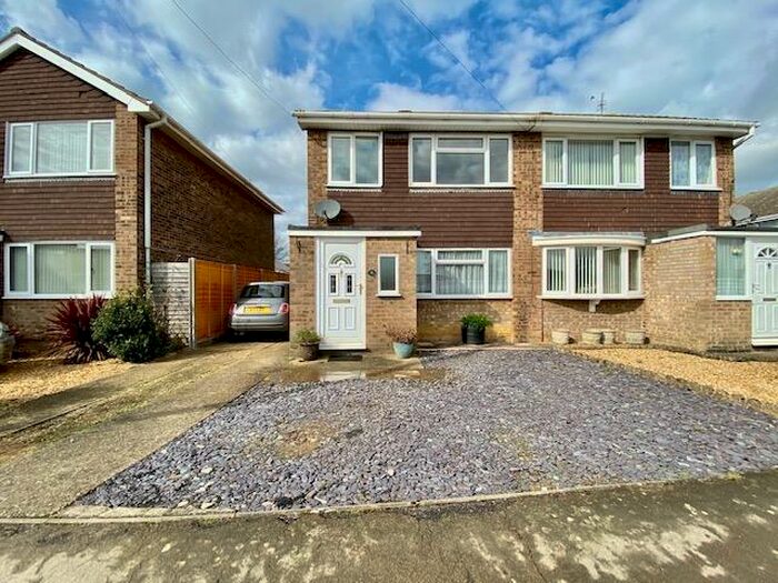 3 Bedroom House To Rent In Middlefield Road, Sawtry, Huntingdon, PE28