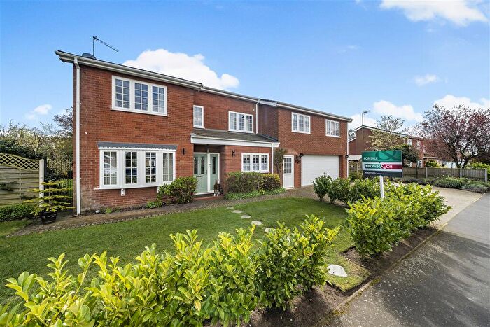 4 Bedroom Detached House For Sale In Wheatfields, Hillington, Kings Lynn, PE31