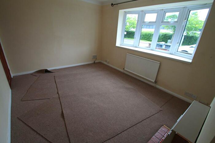 2 Bedroom House To Rent In Dallow Road, Luton, LU1