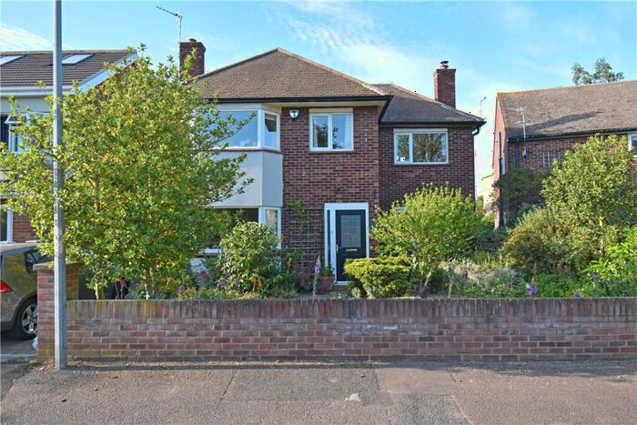 3 Bedroom Detached House To Rent In Redfern Close, Cambridge, CB4