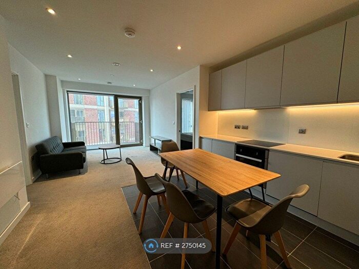 2 Bedroom Flat To Rent In Hulme Street, Manchester, M5