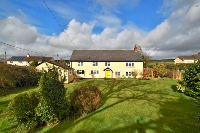 4 Bedroom Detached House For Sale In Washfield, Tiverton, Devon, EX16