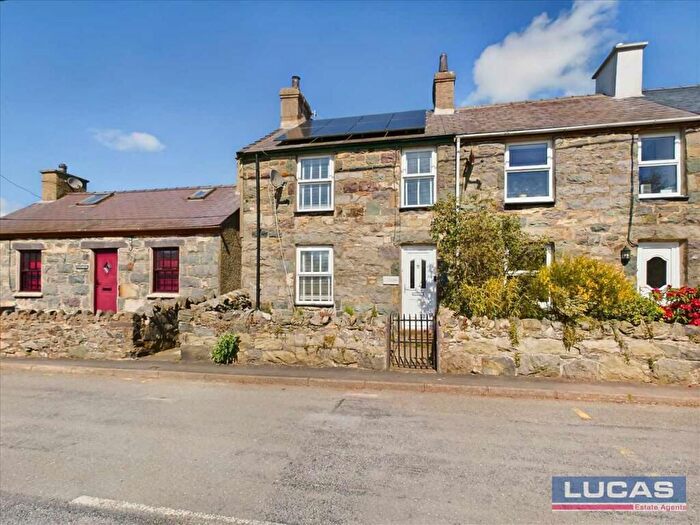 2 Bedroom Semi-Detached House For Sale In Waunfawr, Caernarfon, LL55
