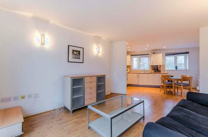 1 Bedroom Flat To Rent In Aspect House, Canary Wharf, London, E14