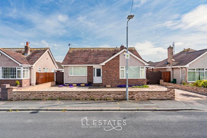 3 Bedroom Detached Bungalow For Sale In Ffordd Nant, Rhuddlan, LL18