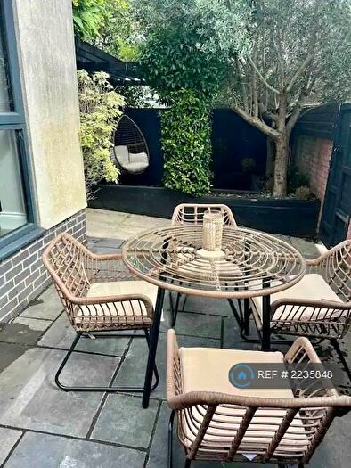 2 Bedroom End Of Terrace House To Rent In Monmouth Road, Bristol, BS7