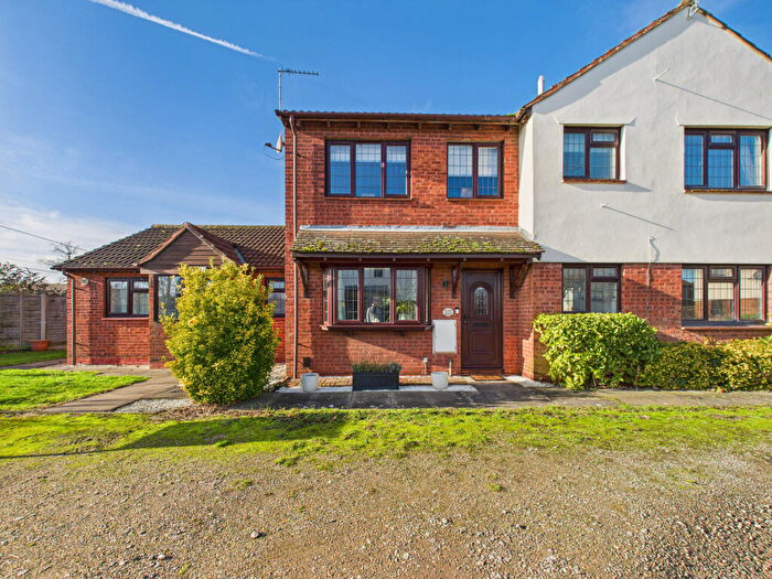 3 Bedroom Terraced House For Sale In Larkins Close, Baldock, SG7