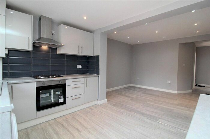 4 Bedroom Semi-Detached House To Rent In Boxtree Lane, Harrow, HA3