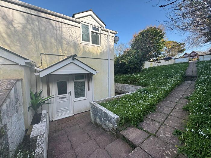 2 Bedroom Flat To Rent In Feadon Lane, Redruth, TR16