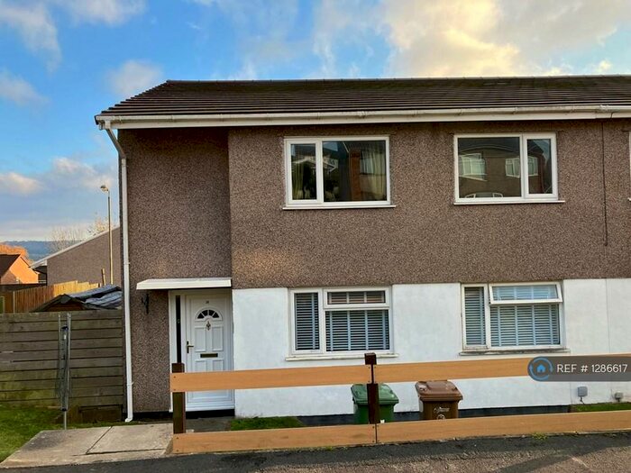 2 Bedroom Maisonette To Rent In Bryn Owain, Caerphilly, CF83