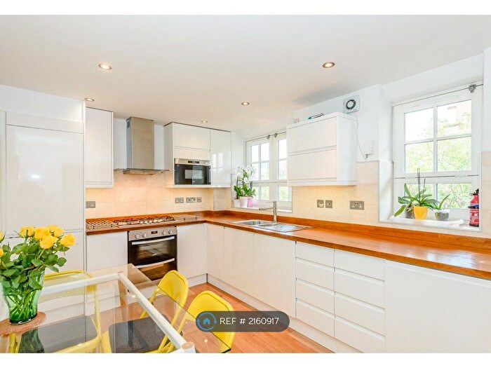 2 Bedroom Flat To Rent In Arne House, London, SE11