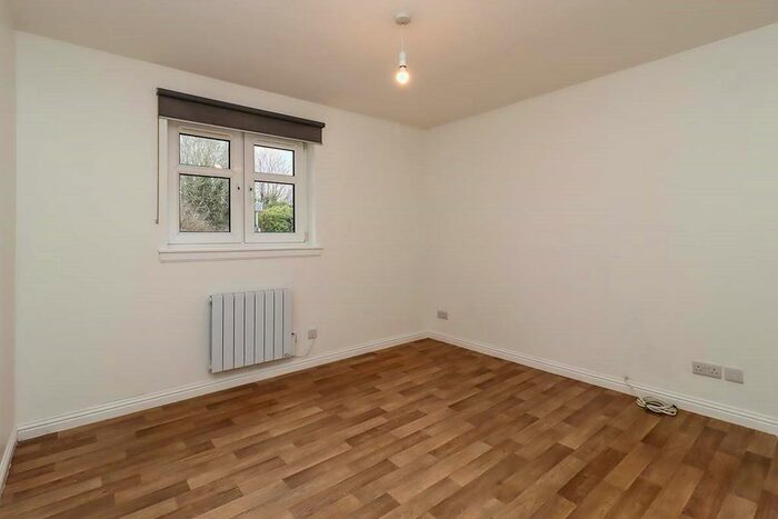 1 Bedroom Flat To Rent In King Street, Inverkeithing, Fife, KY11