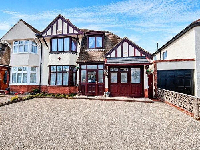 4 Bedroom Semi Detached House For Sale In Victoria Road, Gorleston, NR31