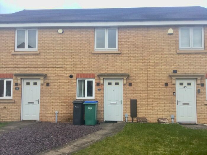2 Bedroom Town House To Rent In Pel Crescent, Oldbury, B68