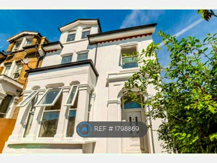 2 Bedroom Flat To Rent In Lordship Lane, Wood Green, N22