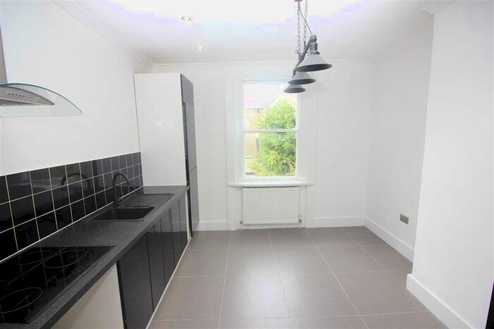 3 Bedroom Maisonette To Rent In North View, Wesrbury Park, Bristol BS6