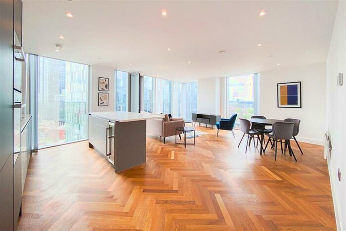 2 Bedroom Apartment To Rent In East Tower, Owen Street, M15