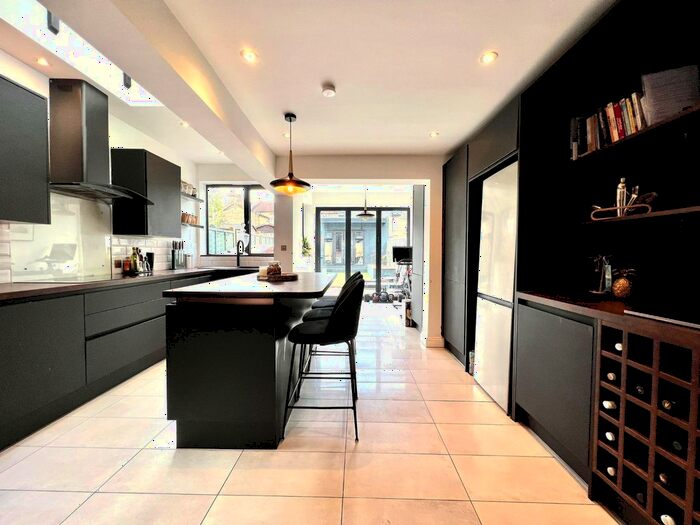 4 Bedroom Terraced House To Rent In West Grove, Woodford Green, Greater London, IG8