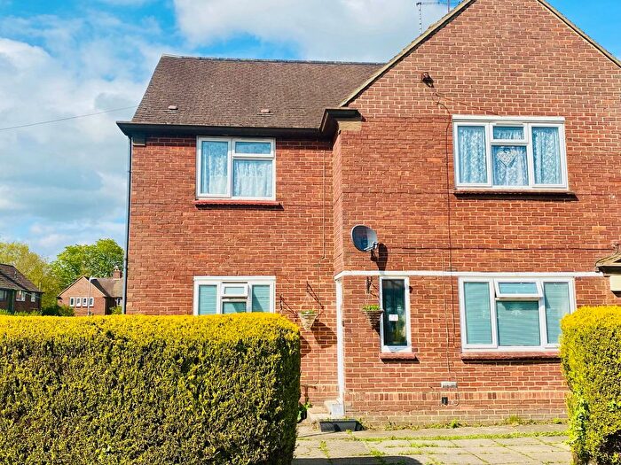 2 Bedroom Maisonette For Sale In Staplehurst, Kent, TN12