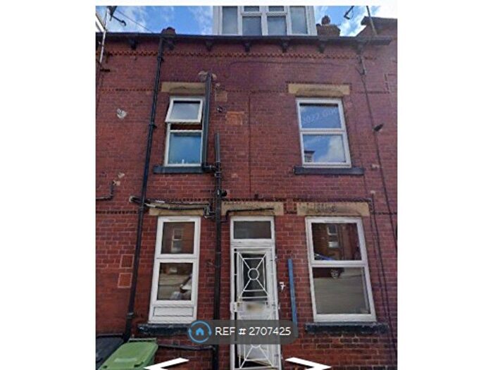 2 Bedroom Terraced House To Rent In Paisley Street, Leeds, LS12
