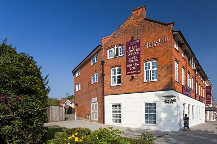 Studio To Rent In Chapel Walk, Hendon, London, NW4