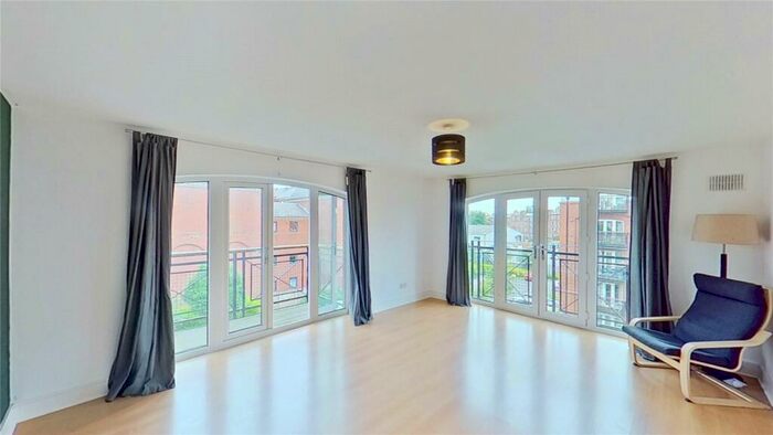 3 Bedroom Flat To Rent In Appin Street, Edinburgh, EH14