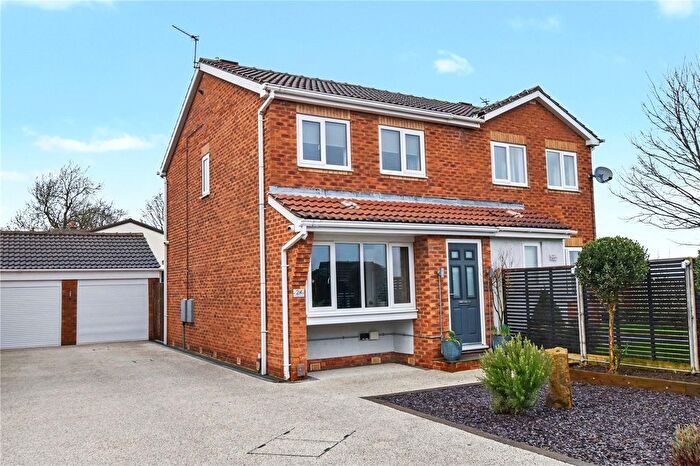 2 Bedroom Semi Detached House For Sale In Harwill Croft, Churwell, Morley, Leeds, LS27