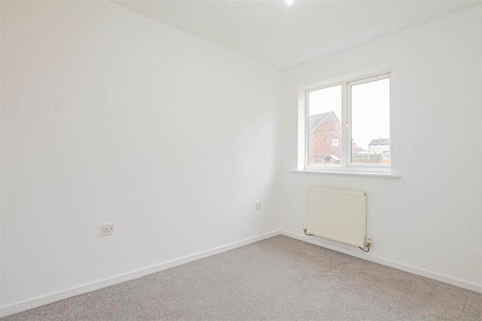 3 Bedroom End Of Terrace House For Sale In Lowry Close, Corby, NN18