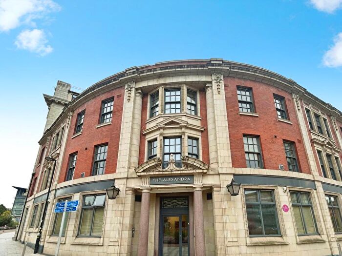 1 Bedroom Apartment To Rent In Castlegate, Sheffield, South Yorkshire, S3