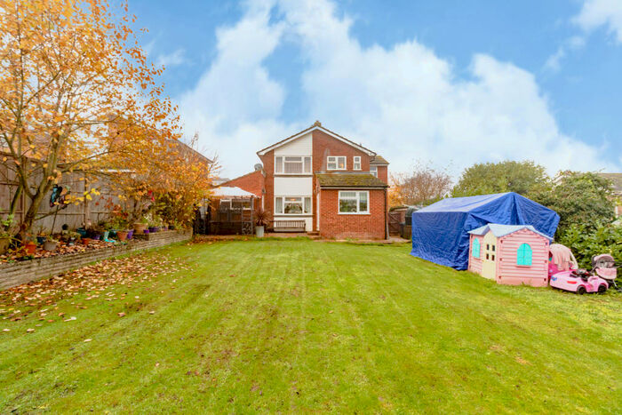 5 Bedroom Detached House For Sale In Princes Street, Piddington, High Wycombe, HP14