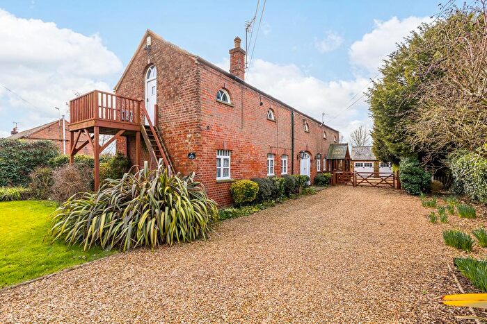 4 Bedroom Barn Conversion For Sale In Gosberton Bank, Gosberton, PE11
