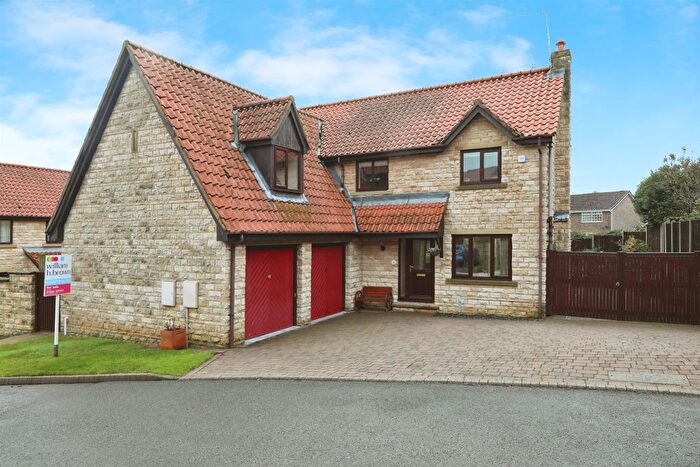 4 Bedroom Detached House For Sale In Sherwood Close, Campsall, Doncaster, DN6