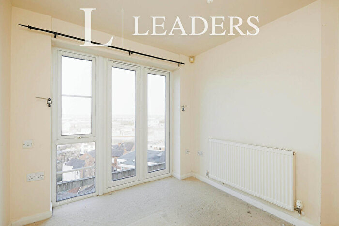 2 Bedroom Flat To Rent In Babington Court, Derby City, DE1