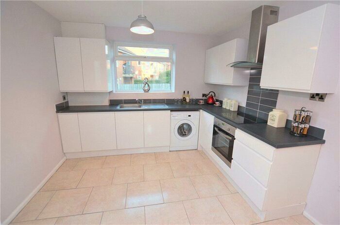 3 Bedroom Semi-Detached House To Rent In Boggart Hill Crescent, Leeds, West Yorkshire, LS14