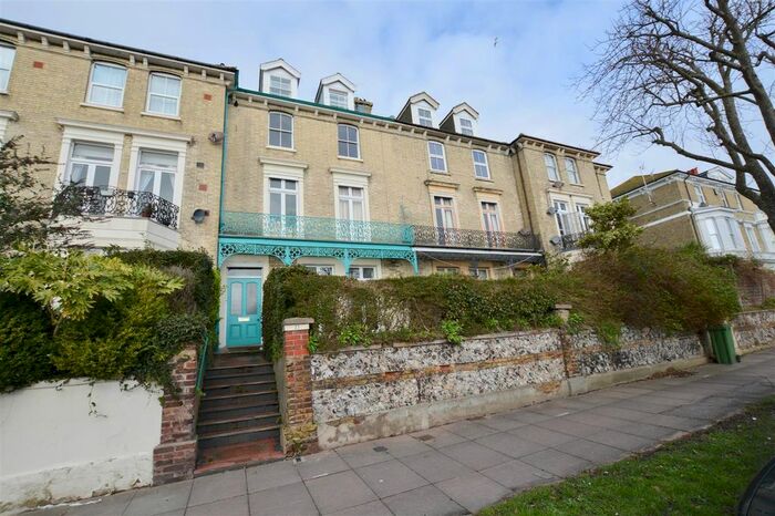 1 Bedroom Flat To Rent In Enys Road, Eastbourne, BN21