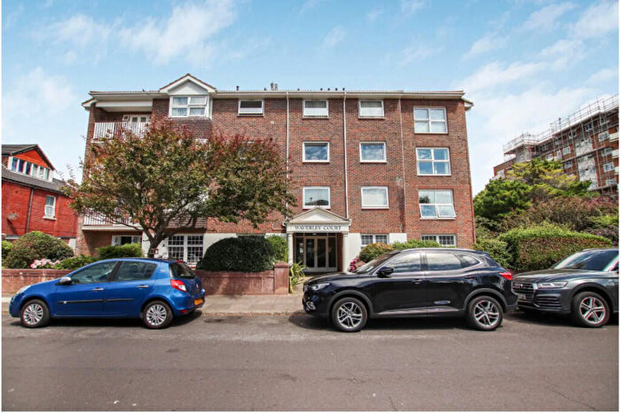 2 Bedroom Flat To Rent In Waverley Court, Rowlands Road, BN11