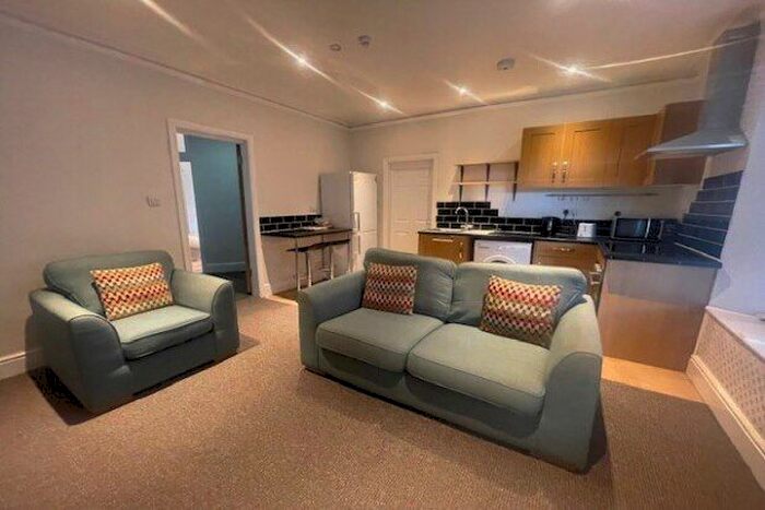 1 Bedroom Flat To Rent In West Parade, Lincoln, LN1