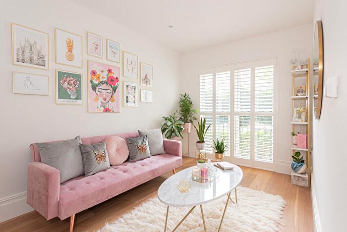 3 Bedroom Terraced House For Sale In Candle Mews East Molesey, KT8