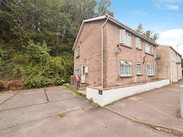 2 Bedroom Flat To Rent In Tondu Road, Bridgend, CF31