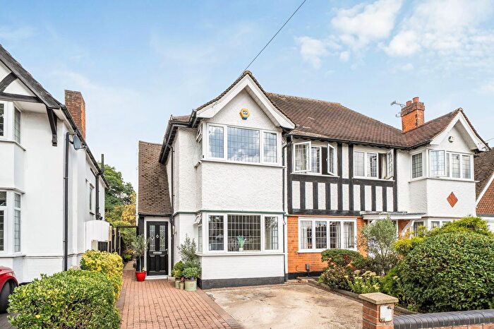 3 Bedroom Semi Detached House For Sale In Howletts Lane, Ruislip, HA4