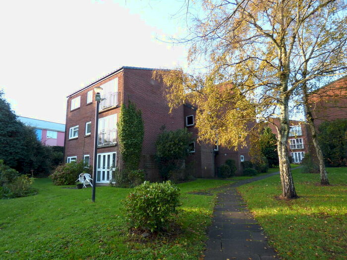 2 Bedroom Ground Flat To Rent In Devondale Court, Dawlish Warren, EX7