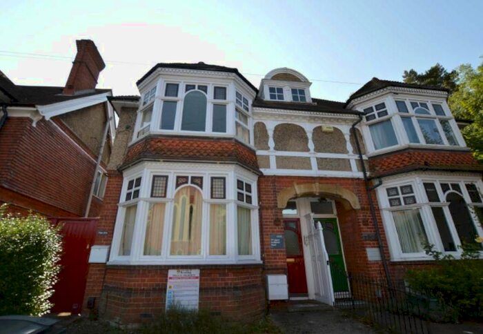 2 Bedroom Flat To Rent In Upper Redlands Road, Reading, RG1