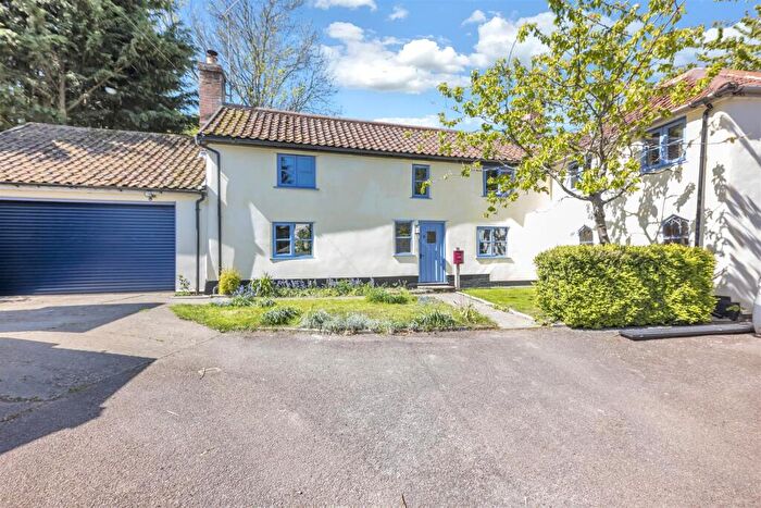4 Bedroom Detached House For Sale In The Street, Wattisfield, Diss, IP22