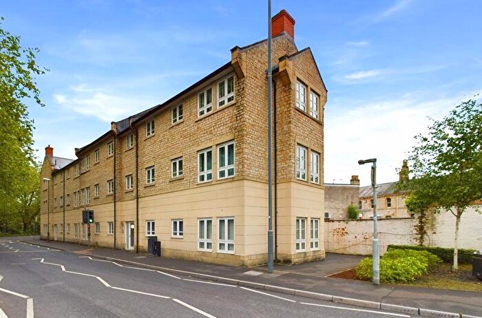 2 Bedroom Apartment To Rent In Frome Road, Radstock, BA3