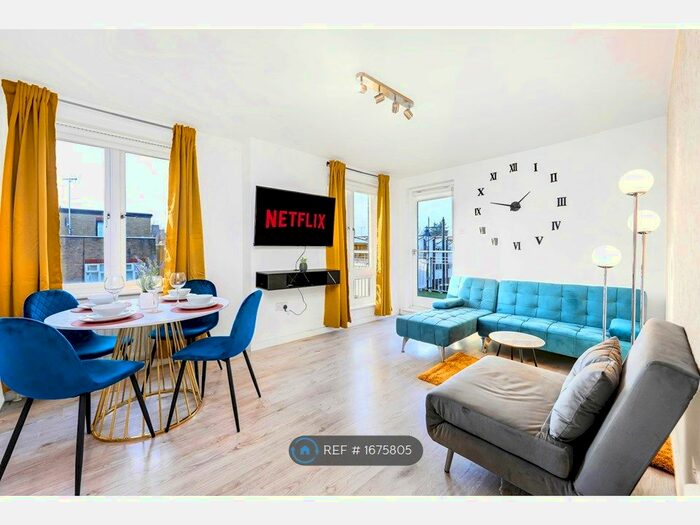 2 Bedroom Flat To Rent In Iceni Court, London, E3