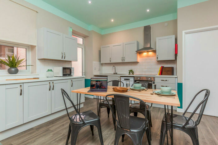 6 Bedroom Terraced House To Rent In , West Parade, &#;Lincoln, LN1