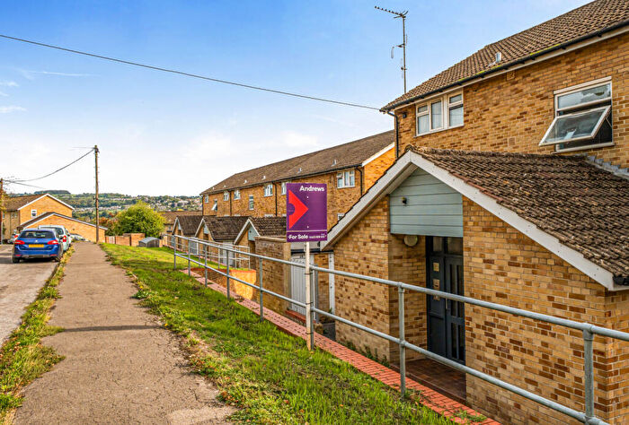 1 Bedroom Apartment For Sale In Allen Drive, Stroud, Gloucestershire, GL5