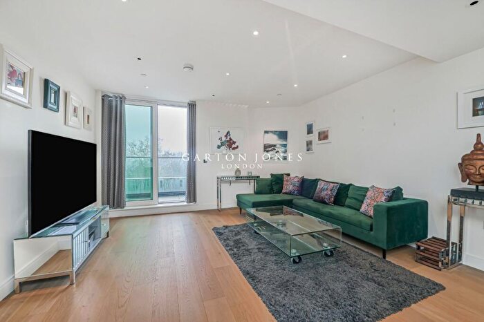 1 Bedroom Apartment To Rent In Altissima House, Queenstown Road, London, SW11