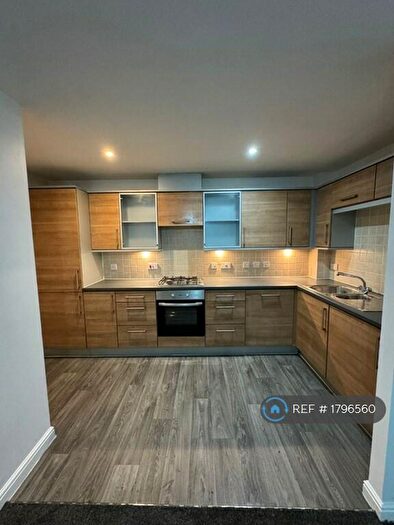 2 Bedroom Flat To Rent In Barnshaw House, Aylesbury, HP21