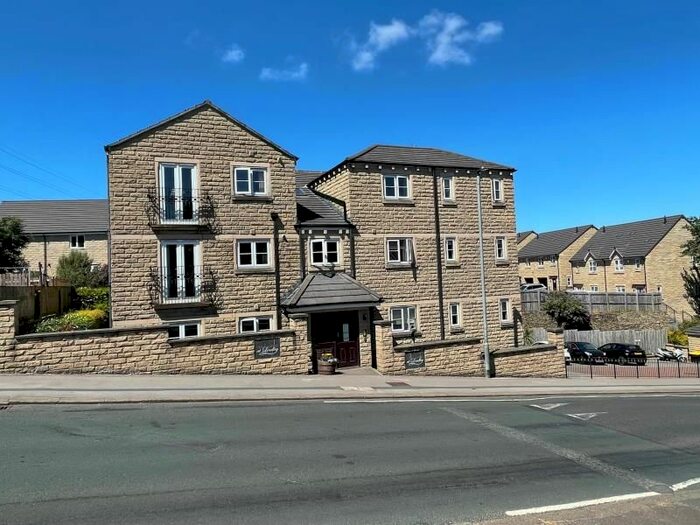 2 Bedroom Flat To Rent In The Limes, Lindley, Huddersfield, HD3